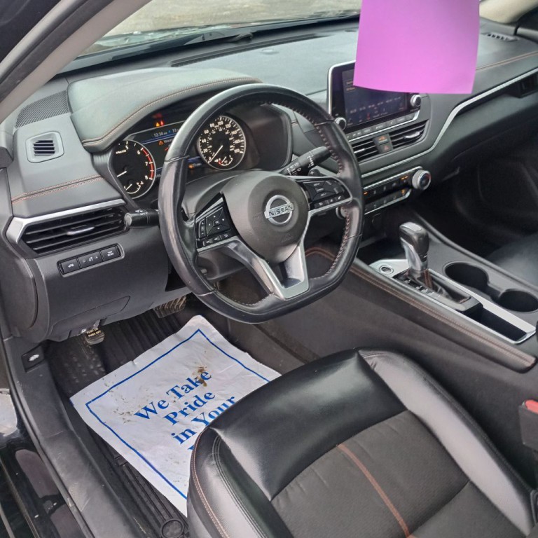 2020 Nissan Altima Image 9