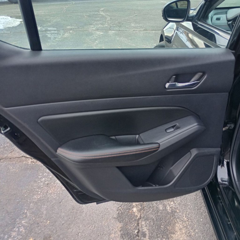 2020 Nissan Altima Image 16