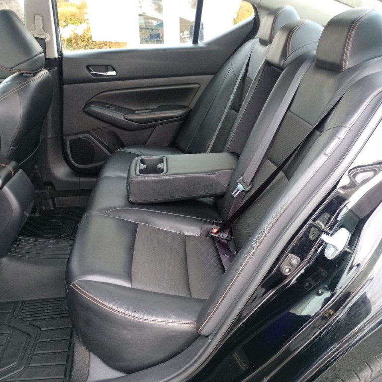 2020 Nissan Altima Image 17