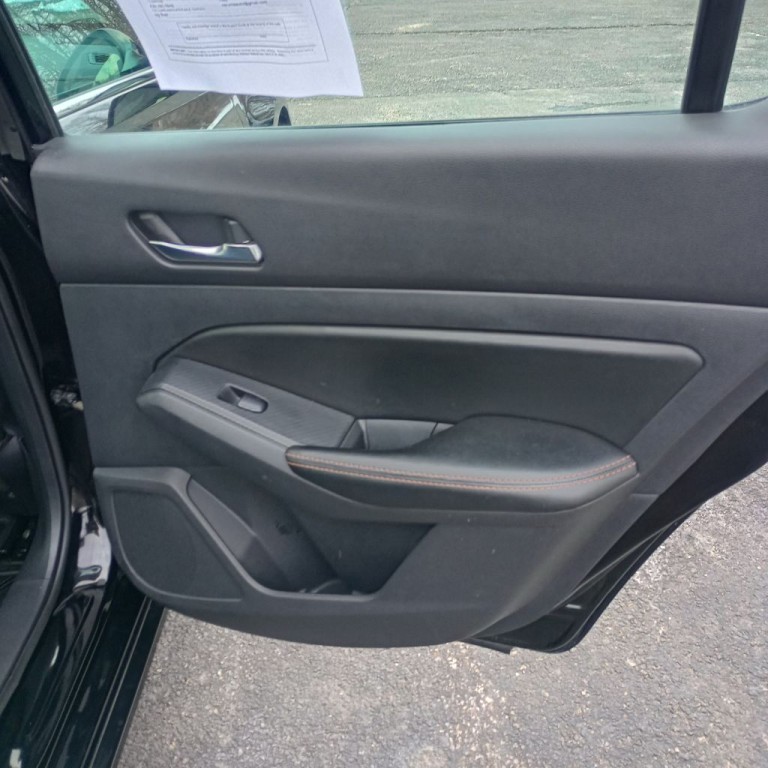 2020 Nissan Altima Image 19