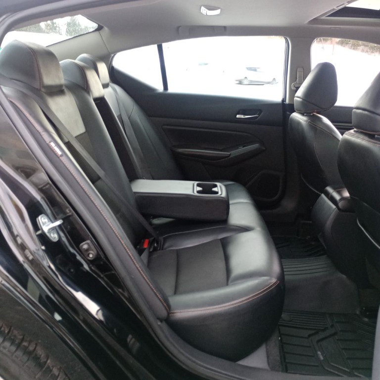 2020 Nissan Altima Image 20