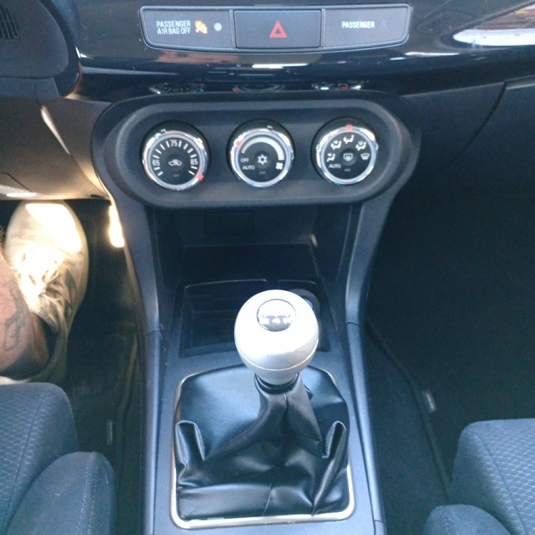 2012 Mitsubishi Lancer Image 14