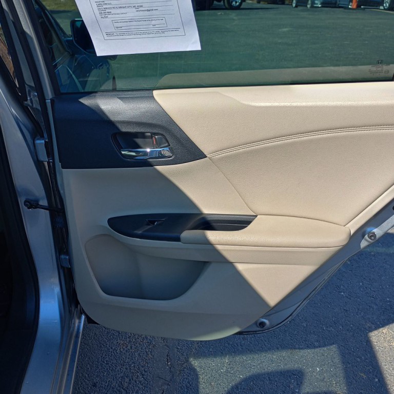 2015 Honda Accord Image 20