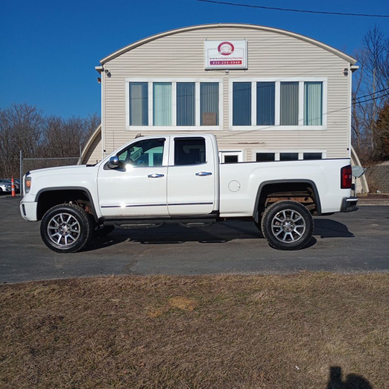 2015 GMC Sierra Image 2
