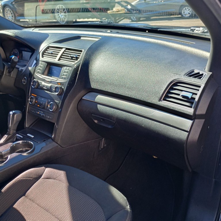 2019 Ford Explorer Image 21