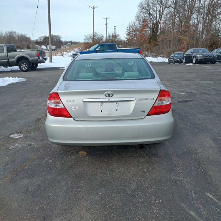 2004 Toyota Camry Image 4