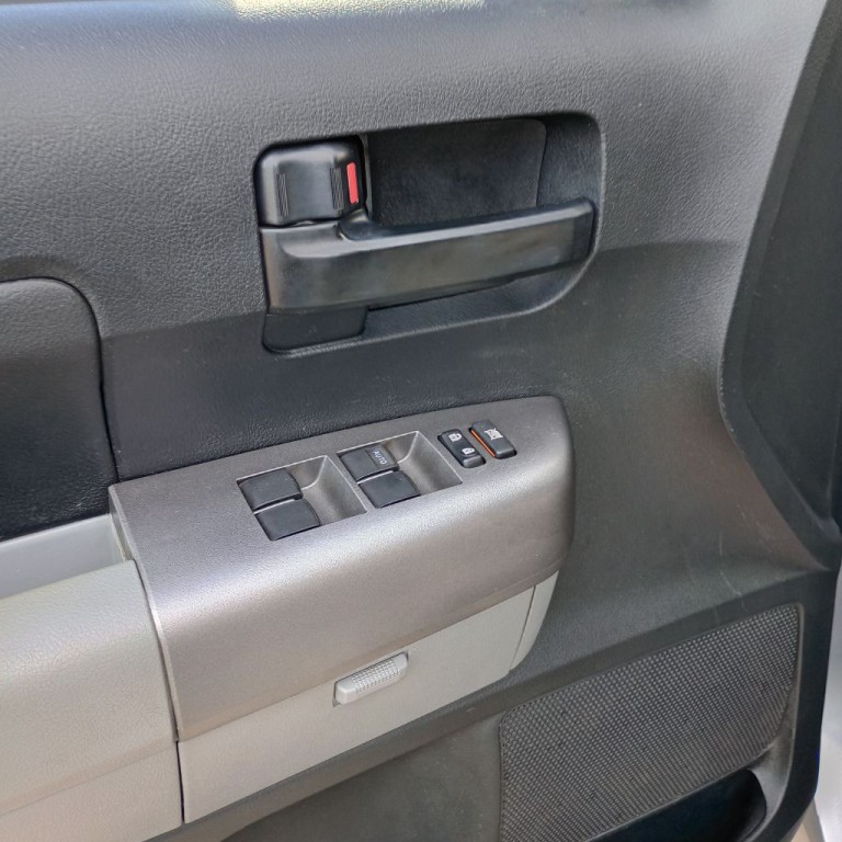 2012 Toyota Tundra Image 12