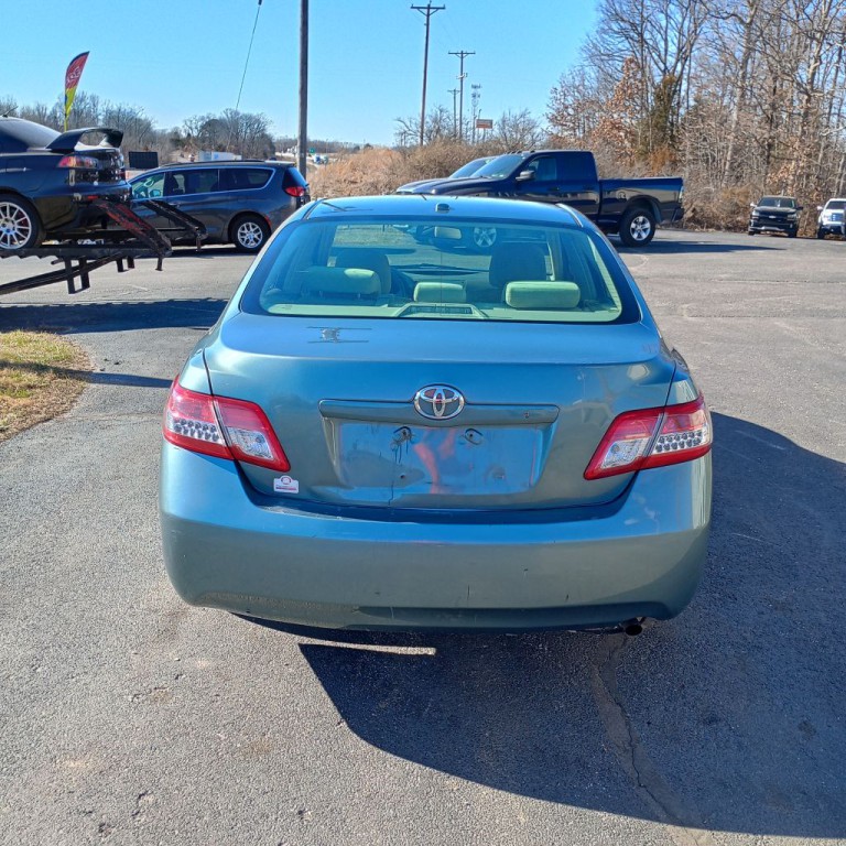 2010 Toyota Camry Image 4