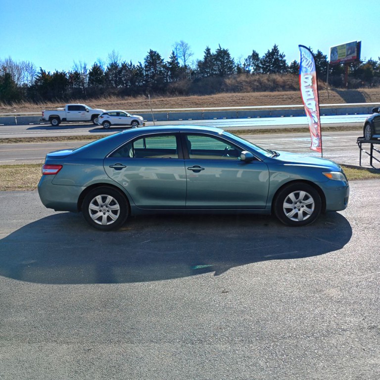 2010 Toyota Camry Image 6