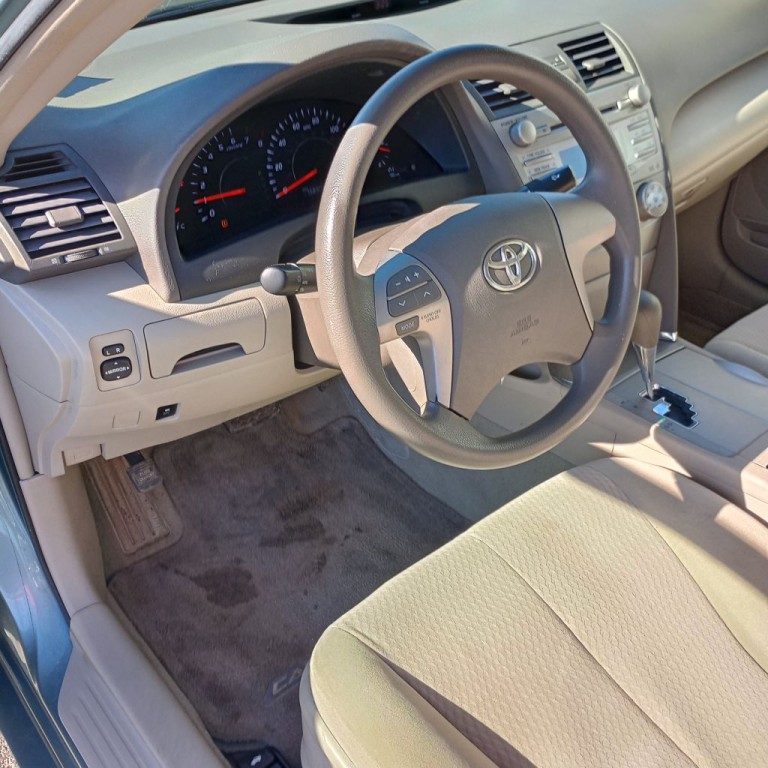 2010 Toyota Camry Image 9