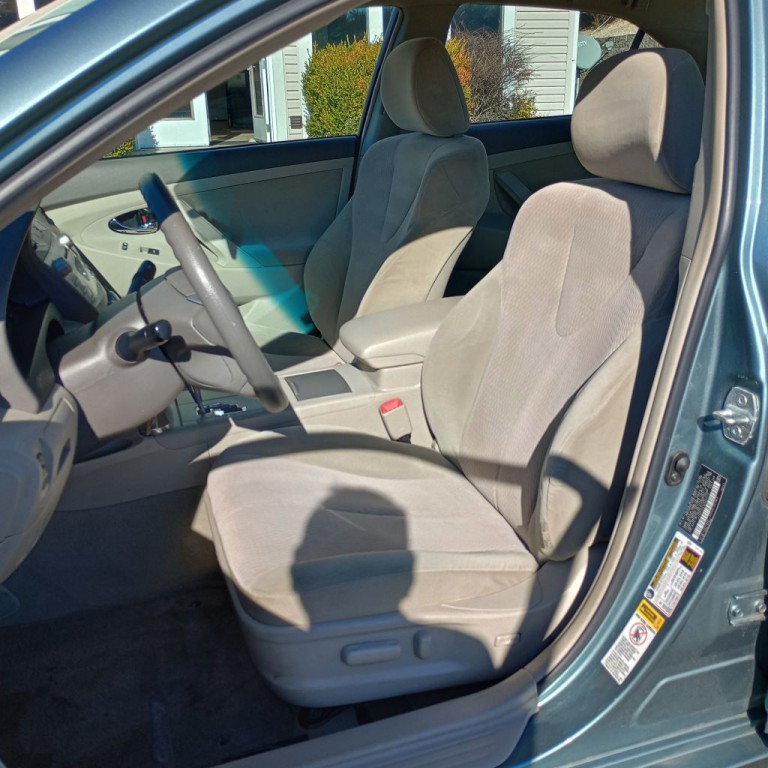 2010 Toyota Camry Image 14