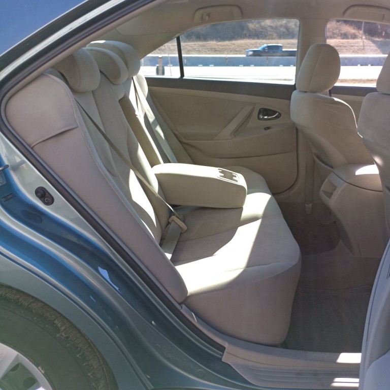 2010 Toyota Camry Image 19