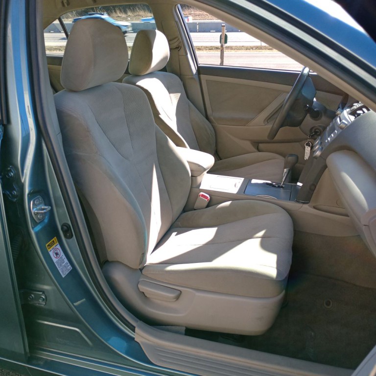 2010 Toyota Camry Image 22