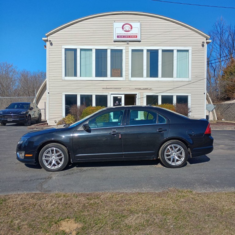 2011 Ford Fusion Image 2