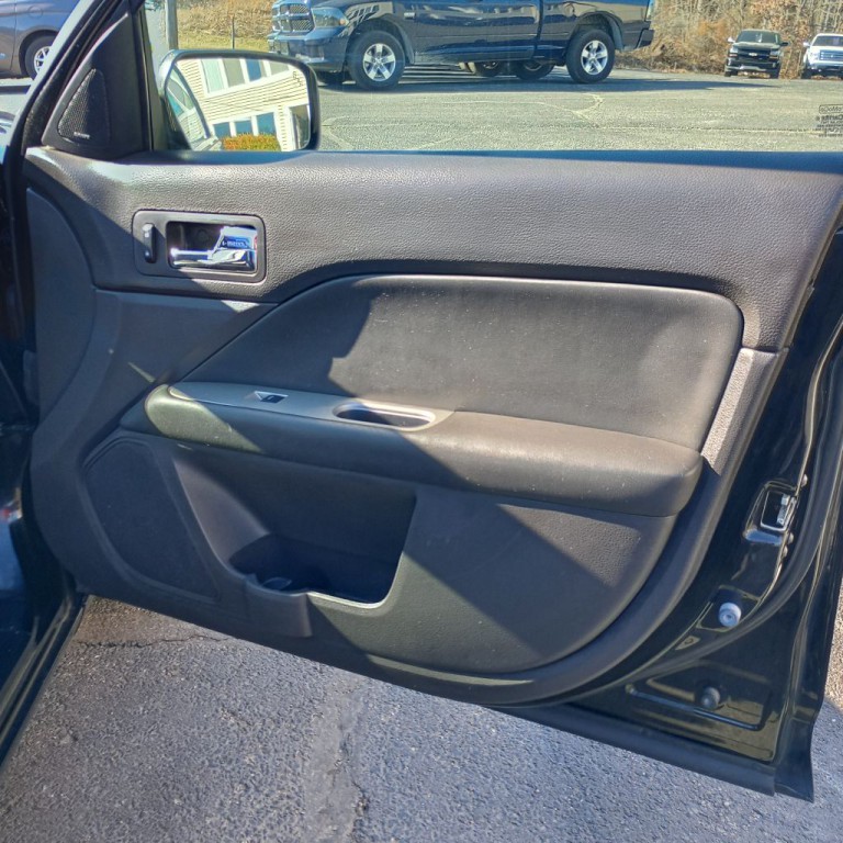 2011 Ford Fusion Image 22
