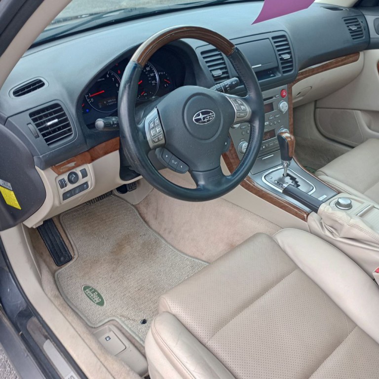 2008 Subaru Outback Image 9