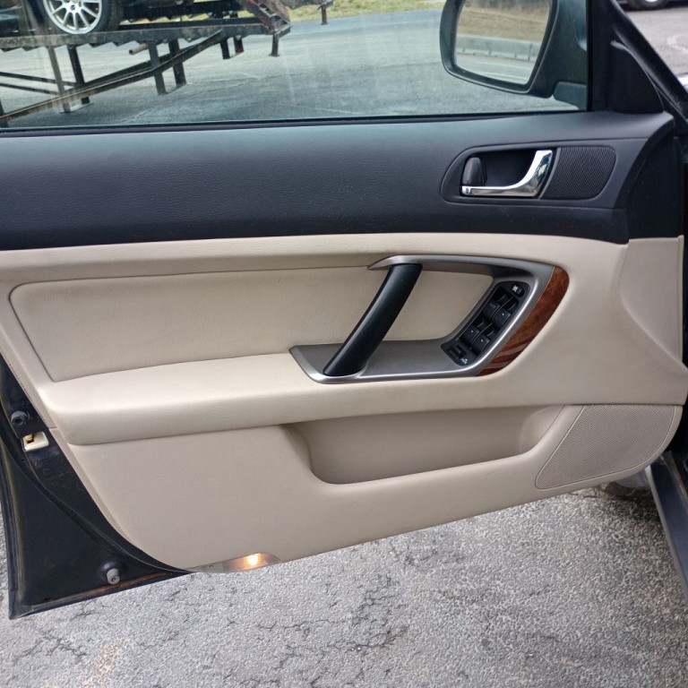 2008 Subaru Outback Image 11