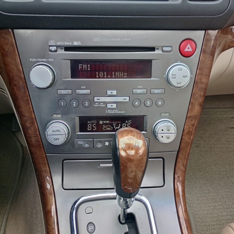 2008 Subaru Outback Image 13