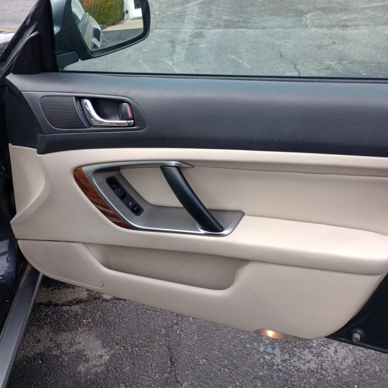 2008 Subaru Outback Image 23