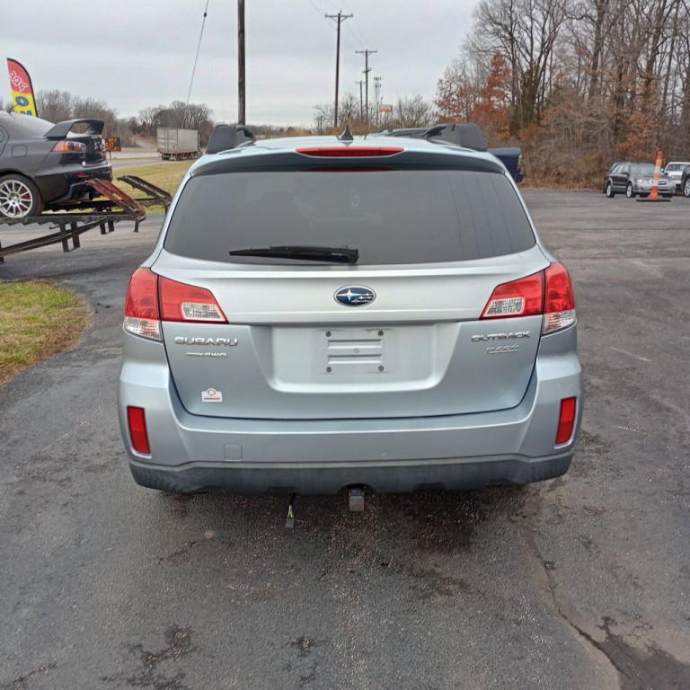 2014 Subaru Outback Image 4