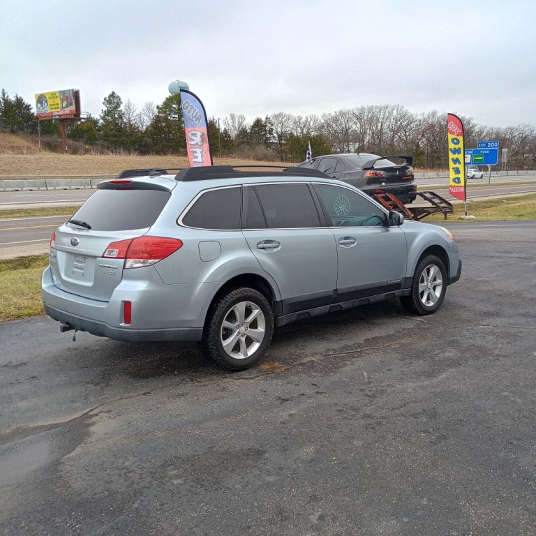 2014 Subaru Outback Image 5