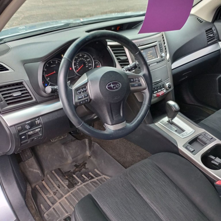 2014 Subaru Outback Image 9