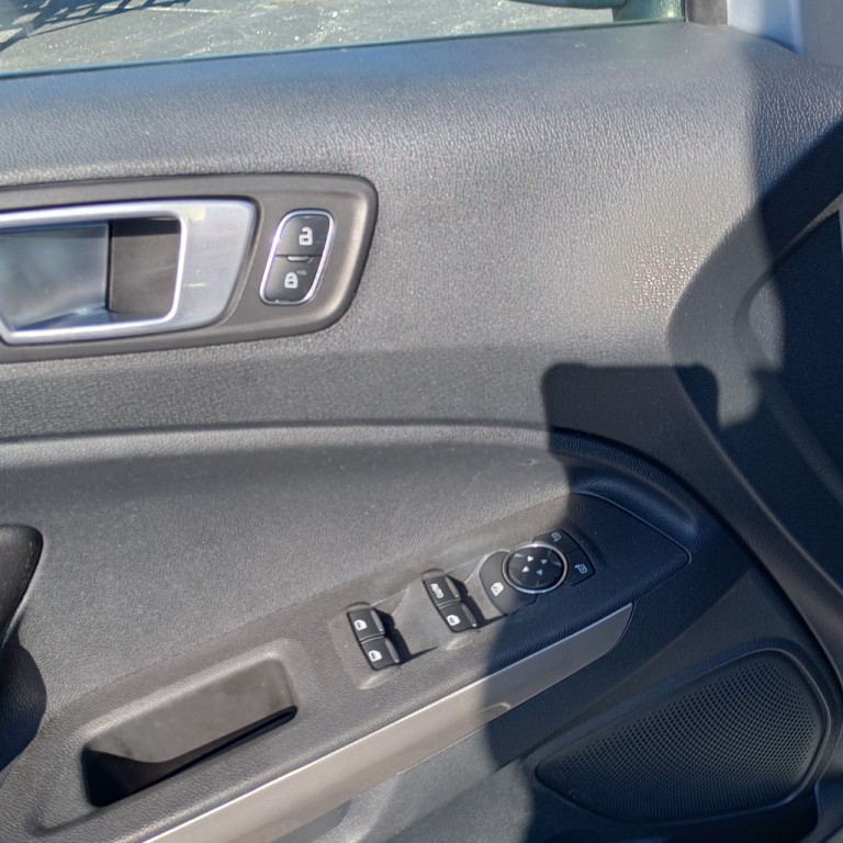 2019 Ford Econoline Image 12