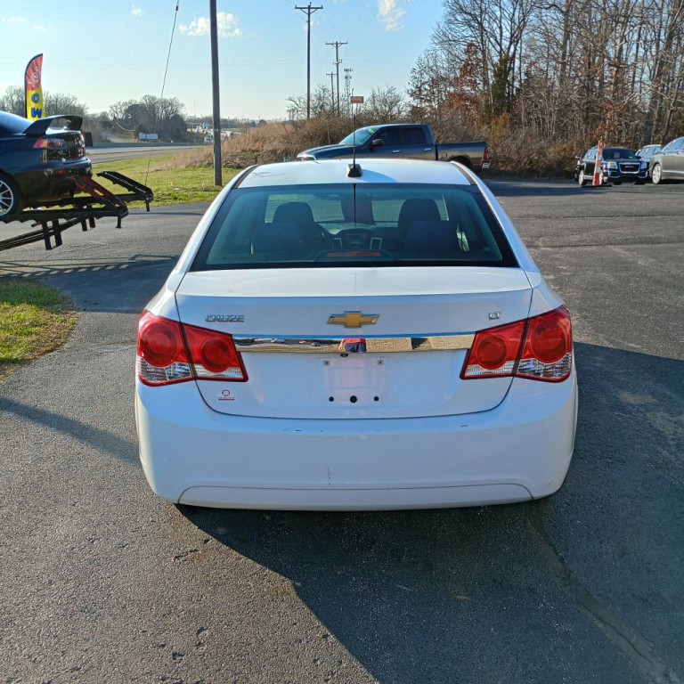 2016 Chevrolet Cruze Image 4