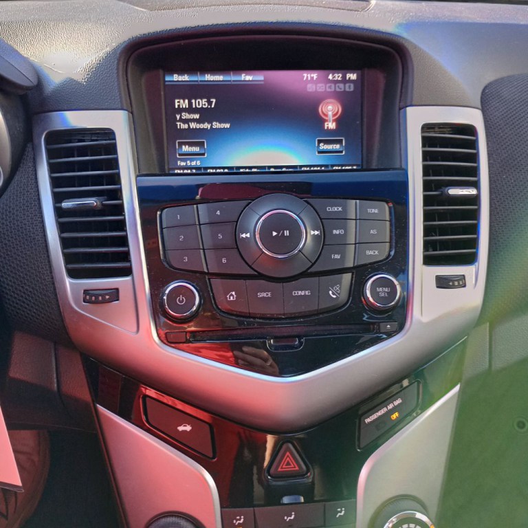 2016 Chevrolet Cruze Image 14