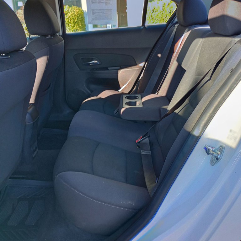 2016 Chevrolet Cruze Image 17