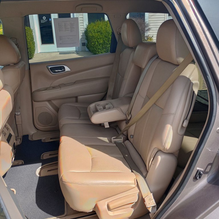 2014 Nissan Pathfinder Image 17