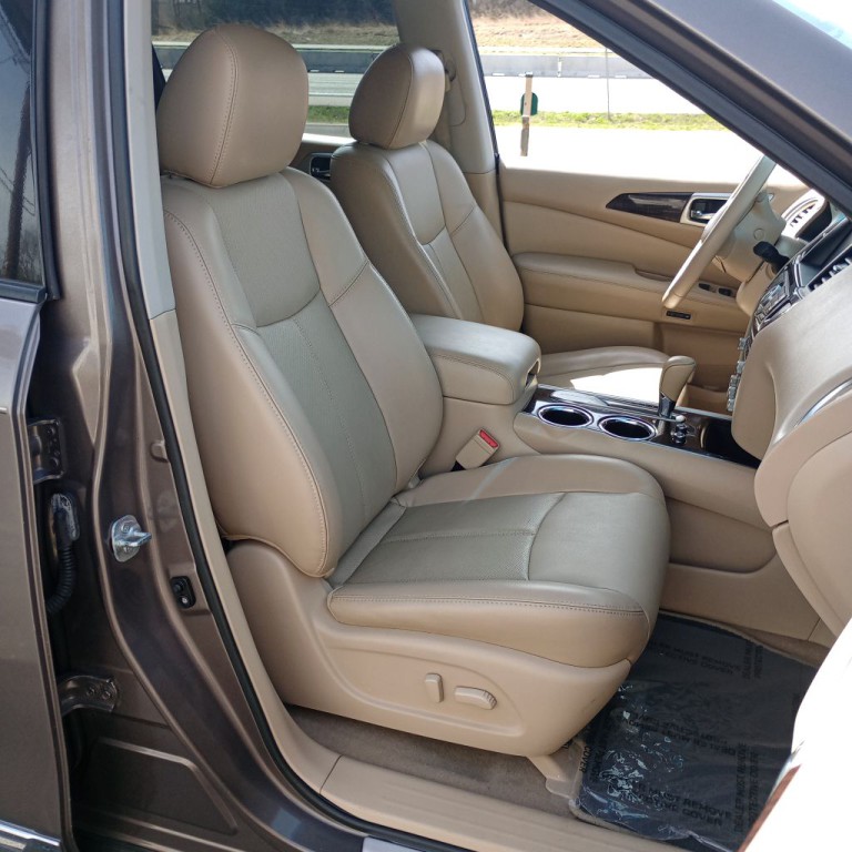 2014 Nissan Pathfinder Image 24