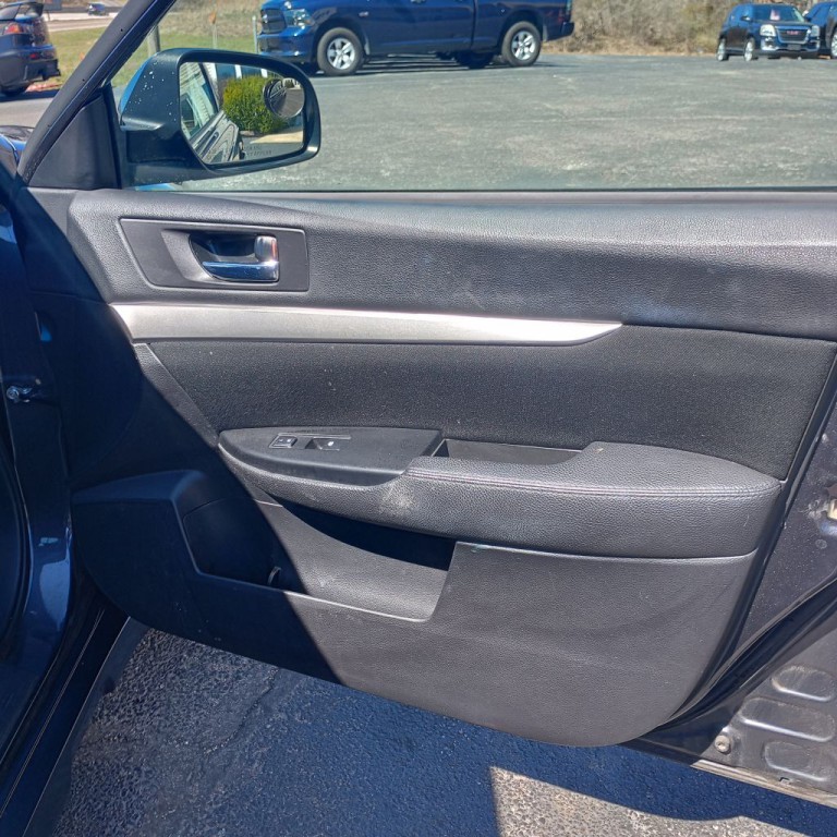 2013 Subaru Legacy Image 22