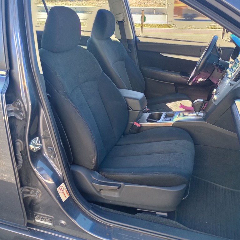 2013 Subaru Legacy Image 23