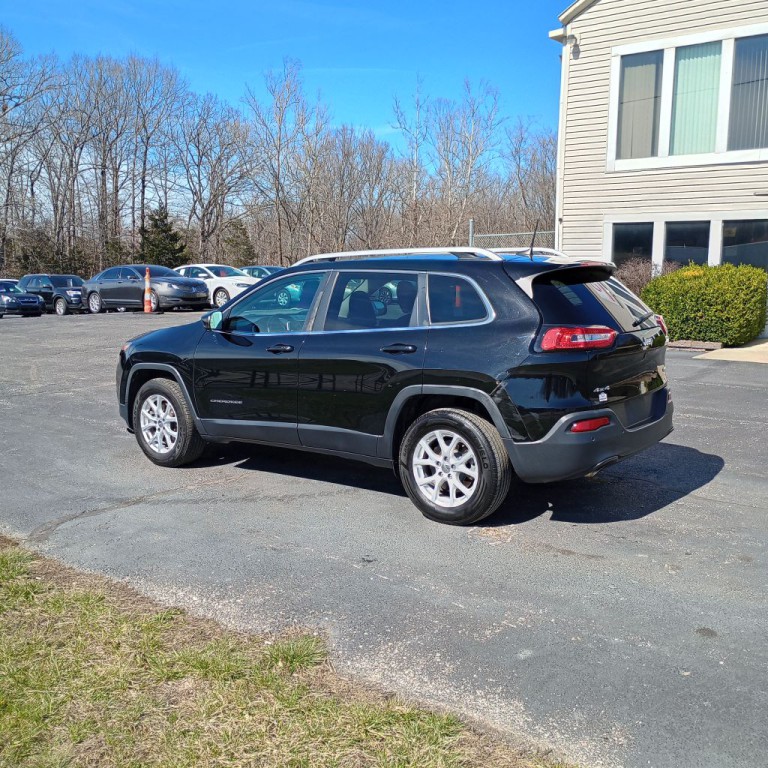 2018 Jeep Cherokee Image 3