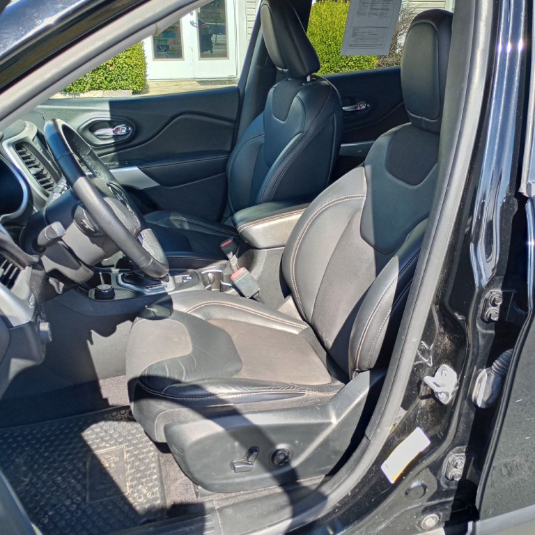 2018 Jeep Cherokee Image 15