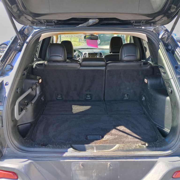 2018 Jeep Cherokee Image 18