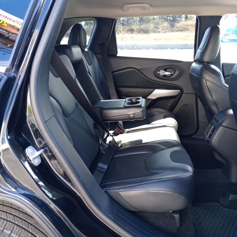 2018 Jeep Cherokee Image 20
