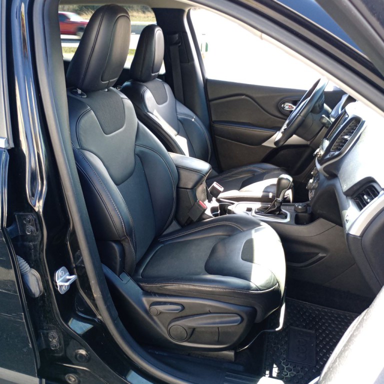 2018 Jeep Cherokee Image 23