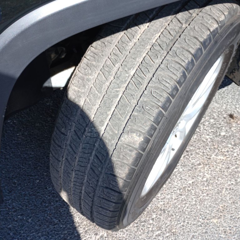 2018 Jeep Cherokee Image 24