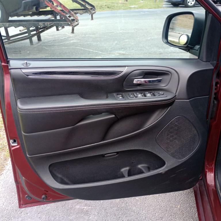 2018 Dodge Grand Caravan Image 11