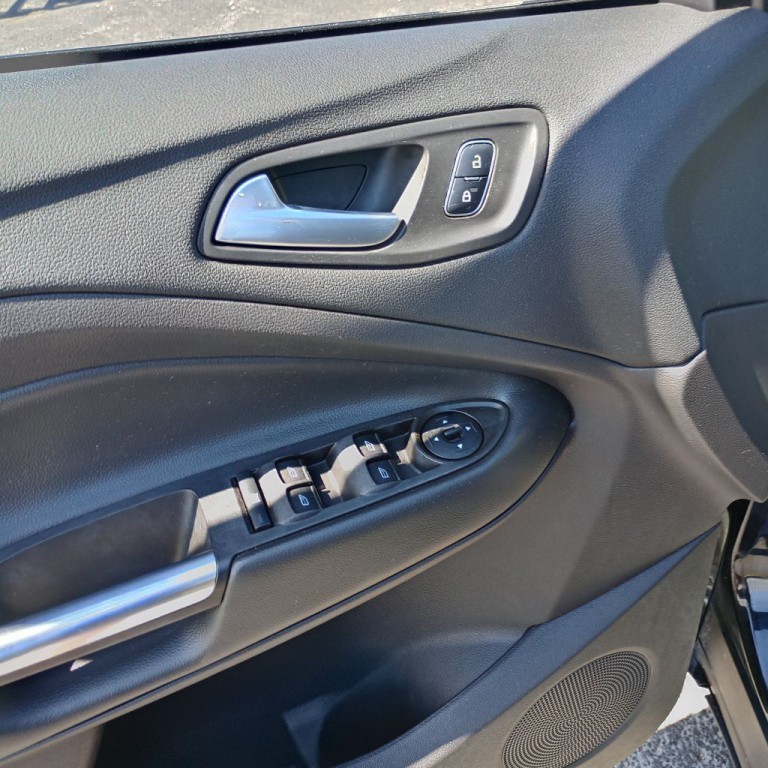 2017 Ford Escape Image 12