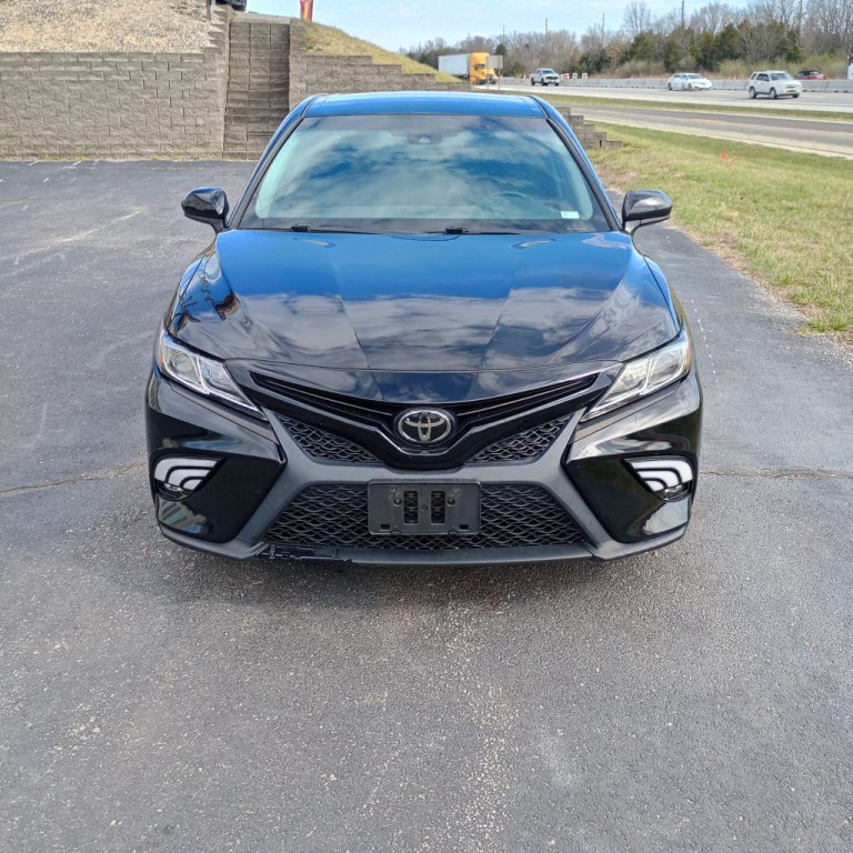 2018 Toyota Camry Image 8