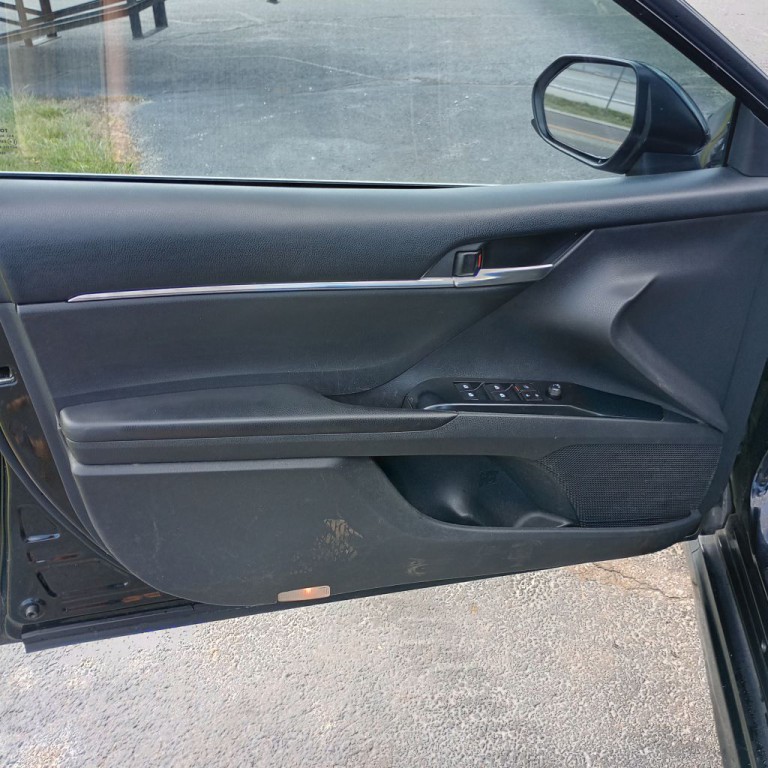 2018 Toyota Camry Image 11