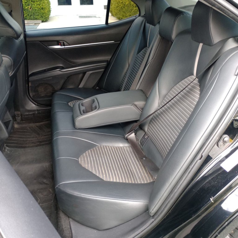 2018 Toyota Camry Image 17