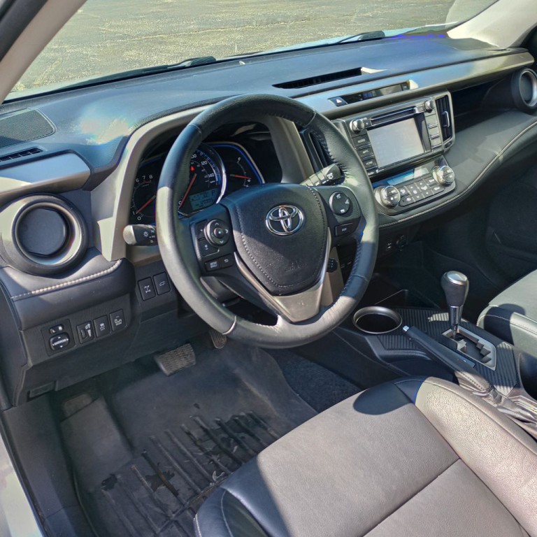 2014 Toyota Rav4 Image 9