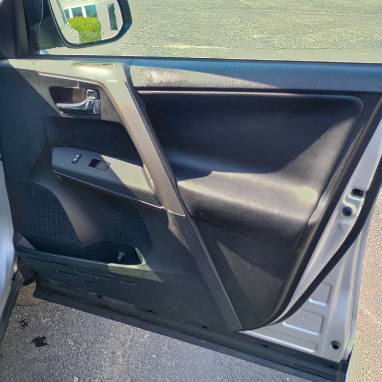 2014 Toyota Rav4 Image 23