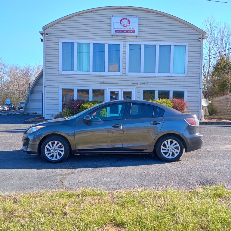 2012 Mazda Mazda3 Image 2