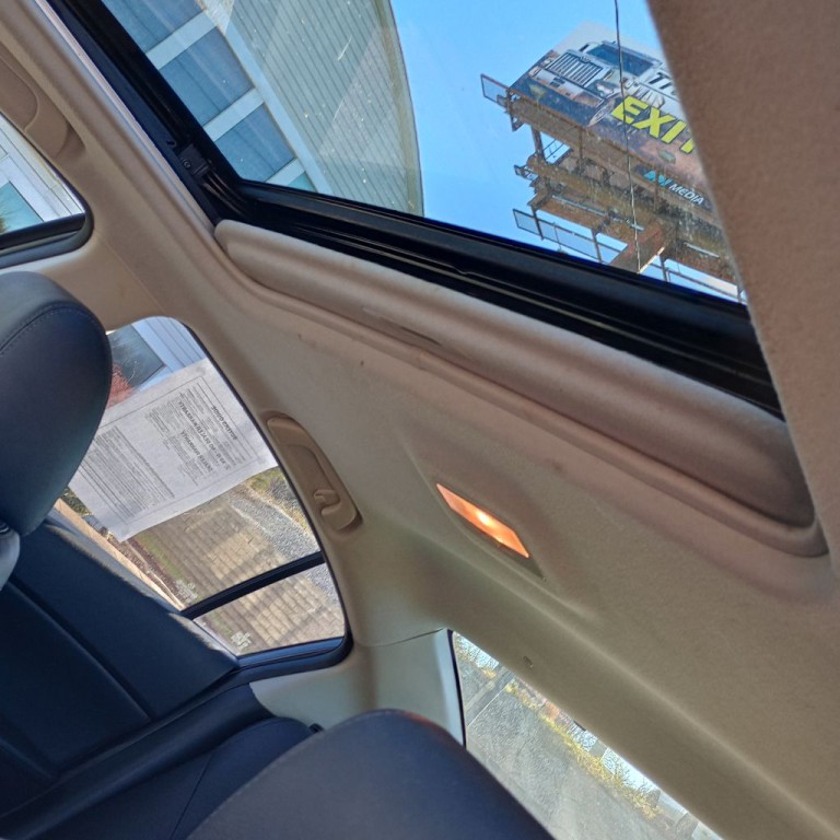 2012 Mazda Mazda3 Image 17