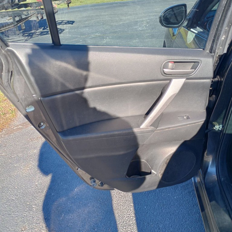 2012 Mazda Mazda3 Image 18